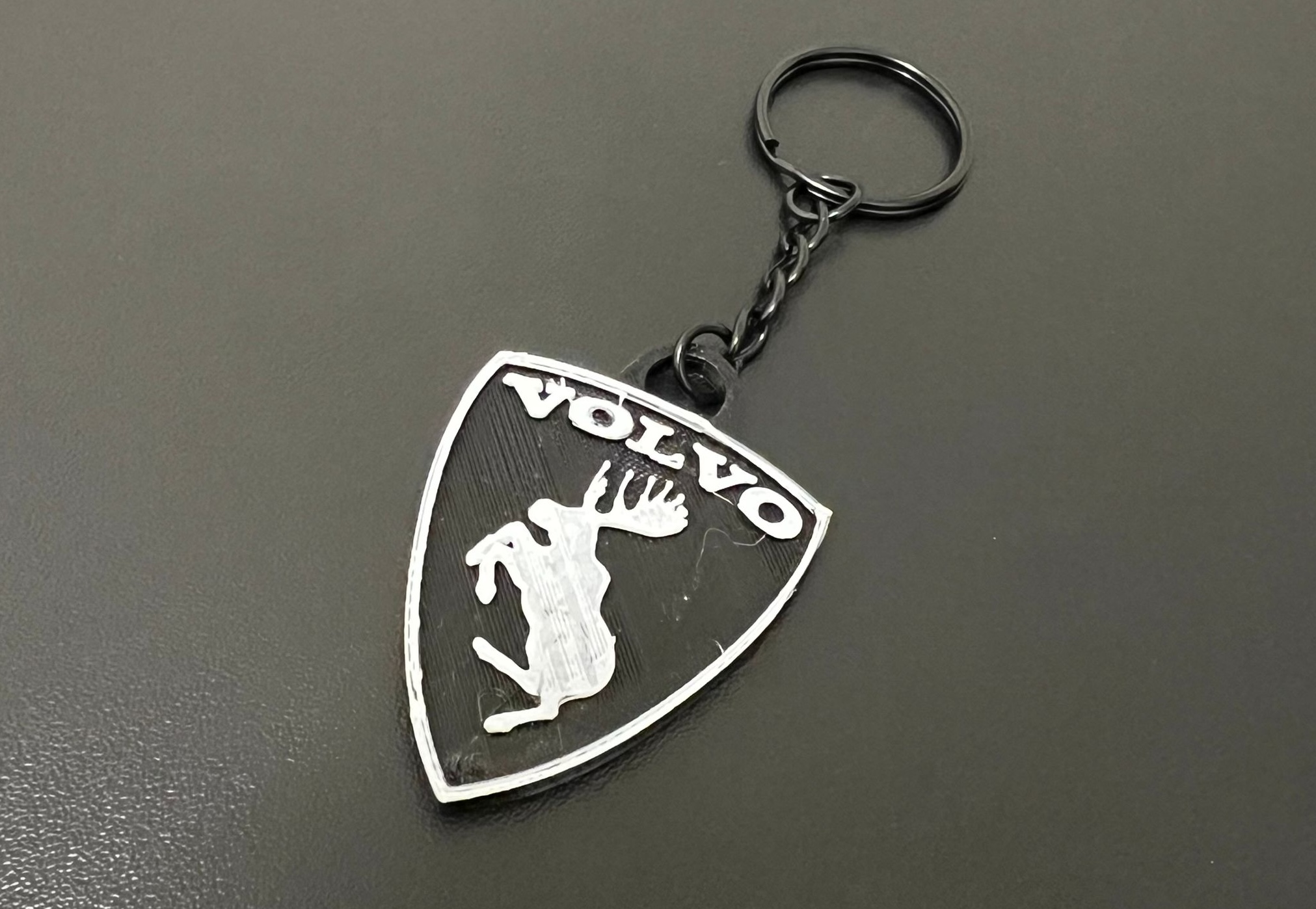 KEYCHAIN_LOGO_VOLVO.jpeg